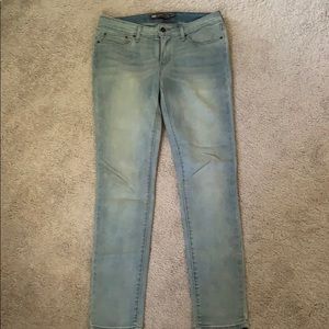 Levi’s Light Wash Jeans Size 8/29